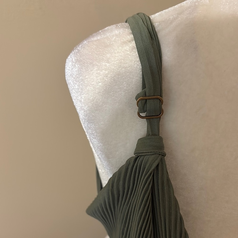 JLUXLABEL Green Ribbed Ruched Sleeveless Bra - Picture 3 of 7